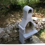Apartman Vir דירה