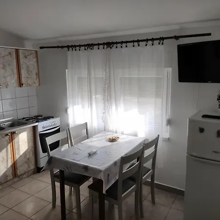 Apartman Vir Appartamento