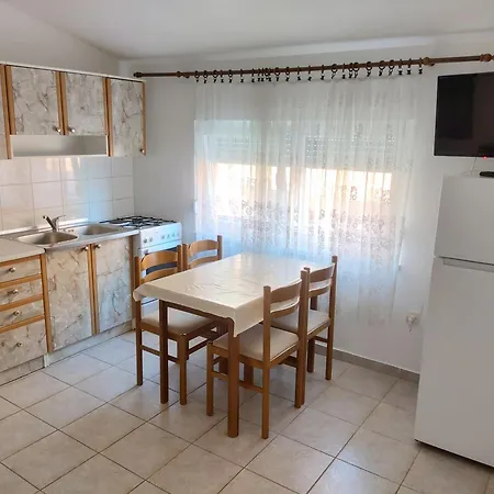 Apartman Vir * Вир